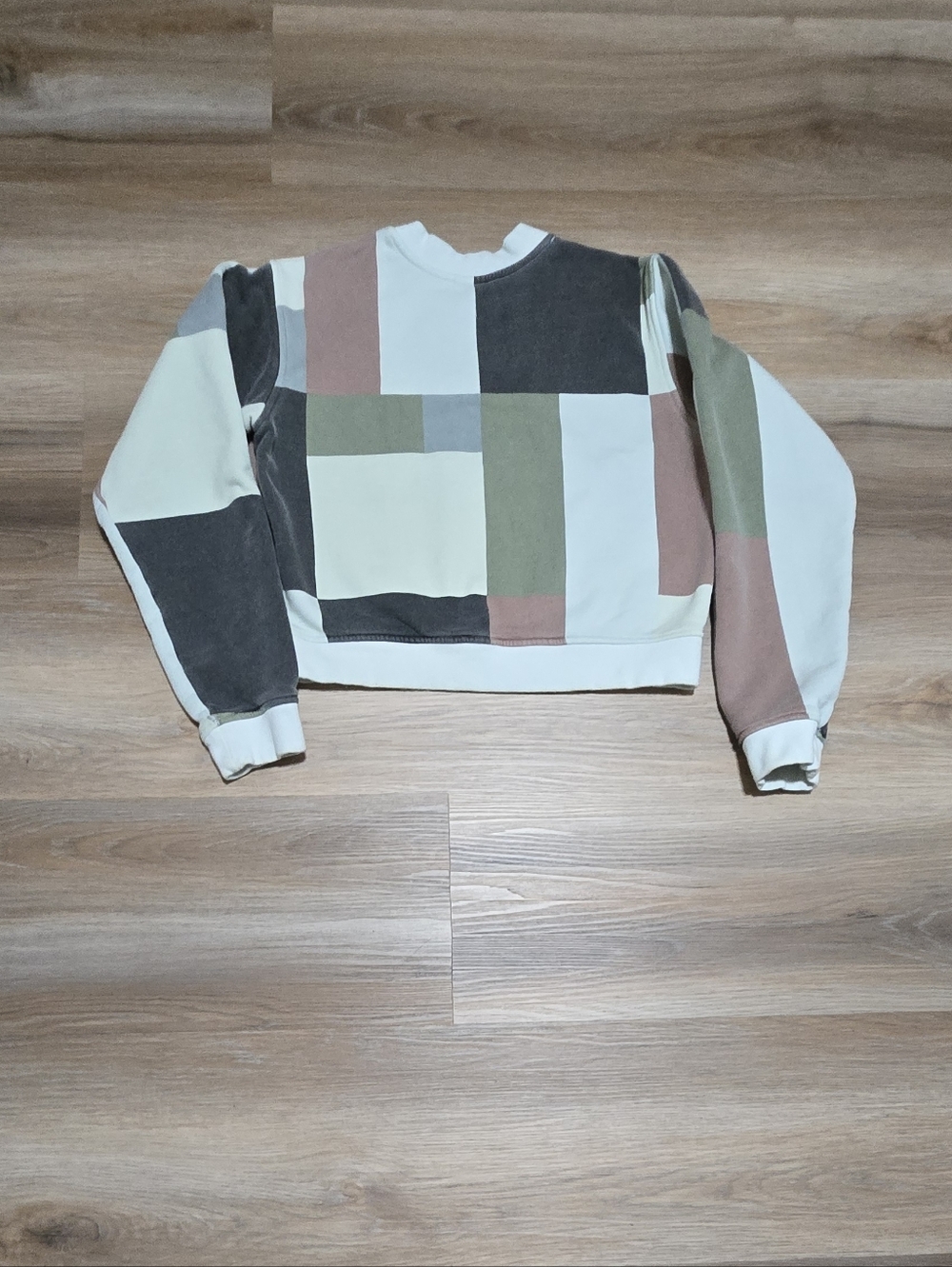 Kith Haylen Cropped Sweatshirt - Cream, Olive, Mauve, Charcoal Size M - Picture 2 of 14